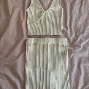 Re Ona Cream Ribbed Skirt Set